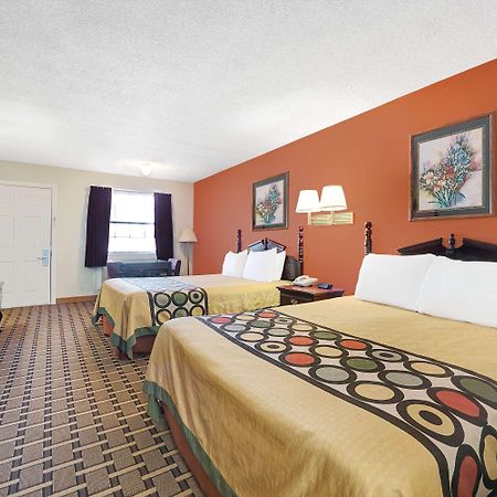 Super 8 By Wyndham Dallas South Exterior photo